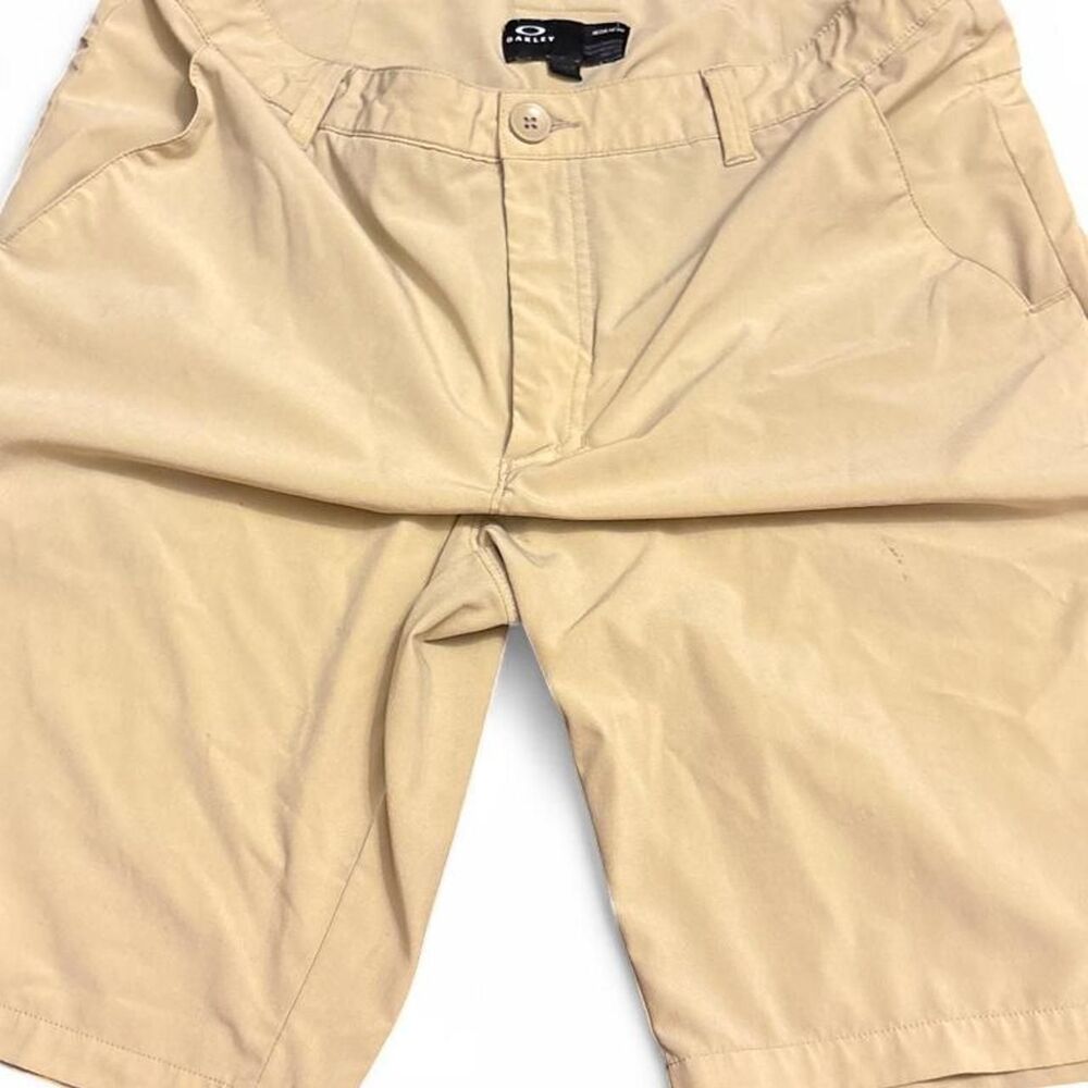 Oakley Men's Tan and Cream Shorts
